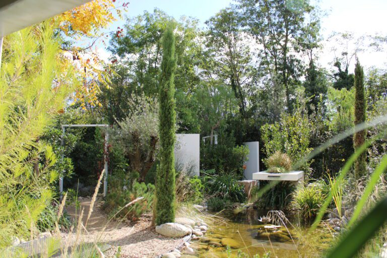 mur dans un jardin méditerranéen (photo tec tec - Chaumont : 21 Ma maison est un jardin)