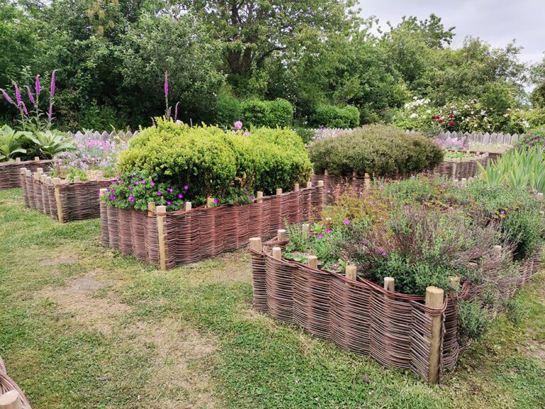 Jardinière aromatique et florale (La Roche-Jagu_Photo tec tec paysage)